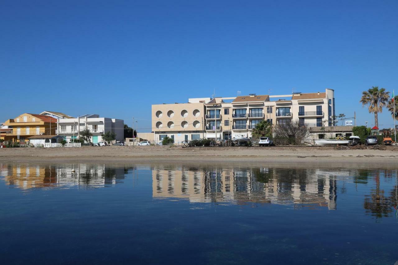 Hotel Celeste Marzamemi Exterior foto